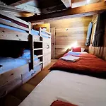 Dans De Luxe * メジェーヴ